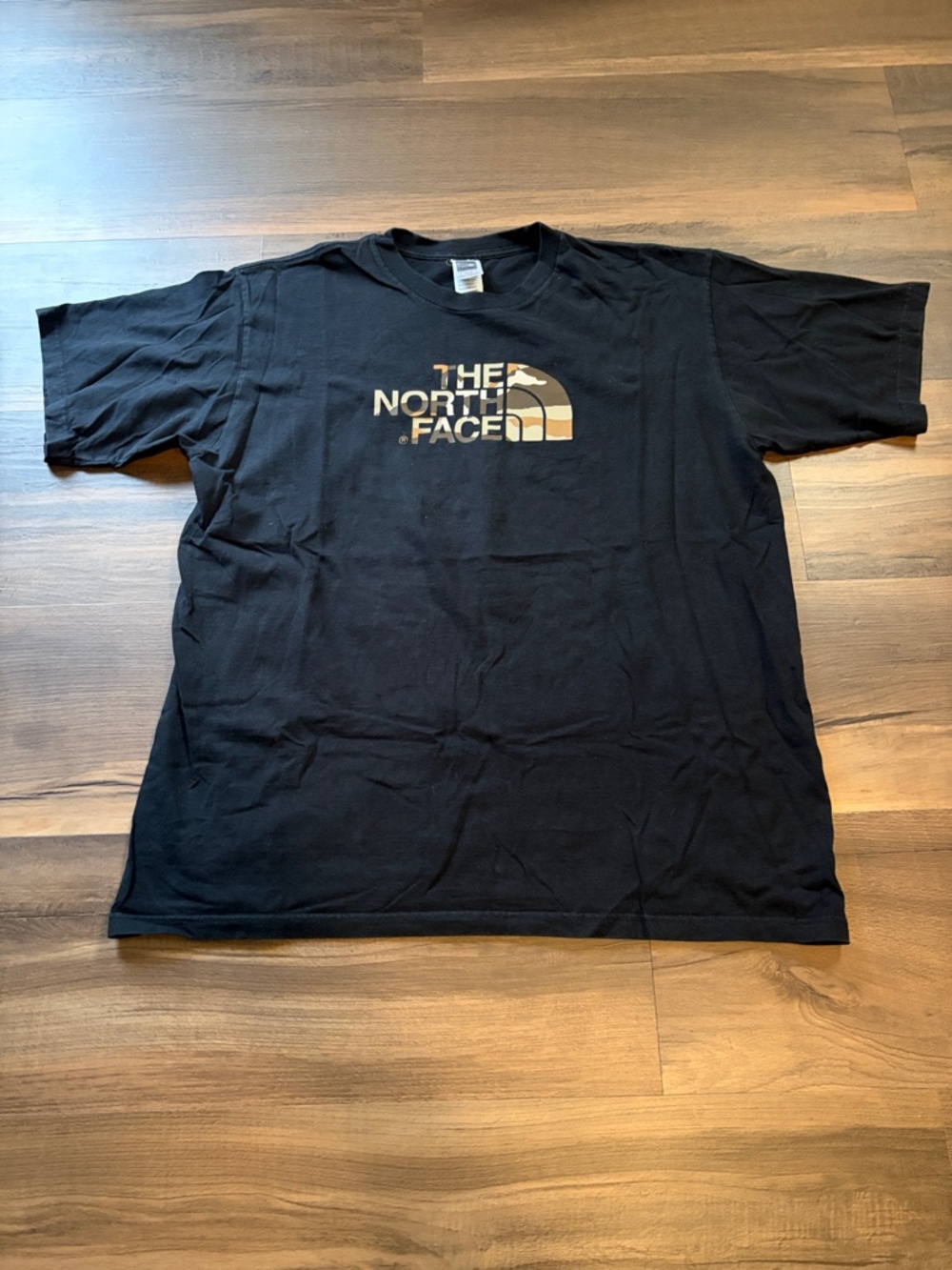 The North Face Black Short-Sleeve Logo Tee with Tan Camo Accent Mens Size XL